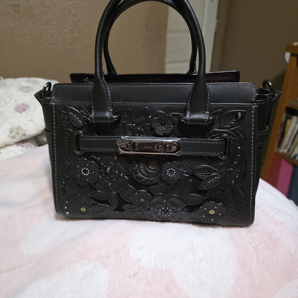 RARE COACH SWAGGER 27 TEA ROSE